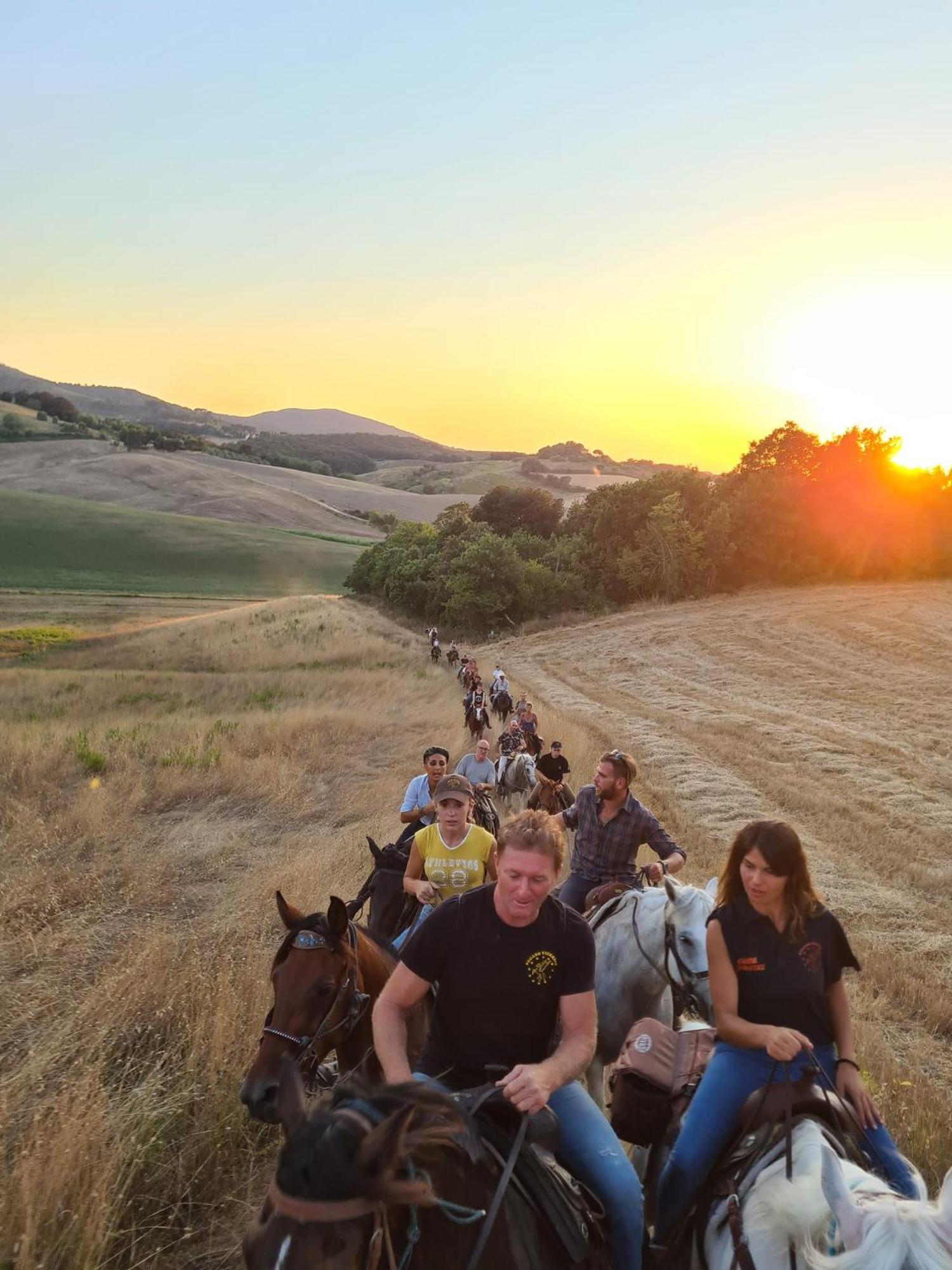 Essenziale Bed & Breakfast Castell'Anselmo Dış mekan fotoğraf